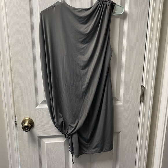 Zara One Shoulder Gray Dress - Picture 2 of 7
